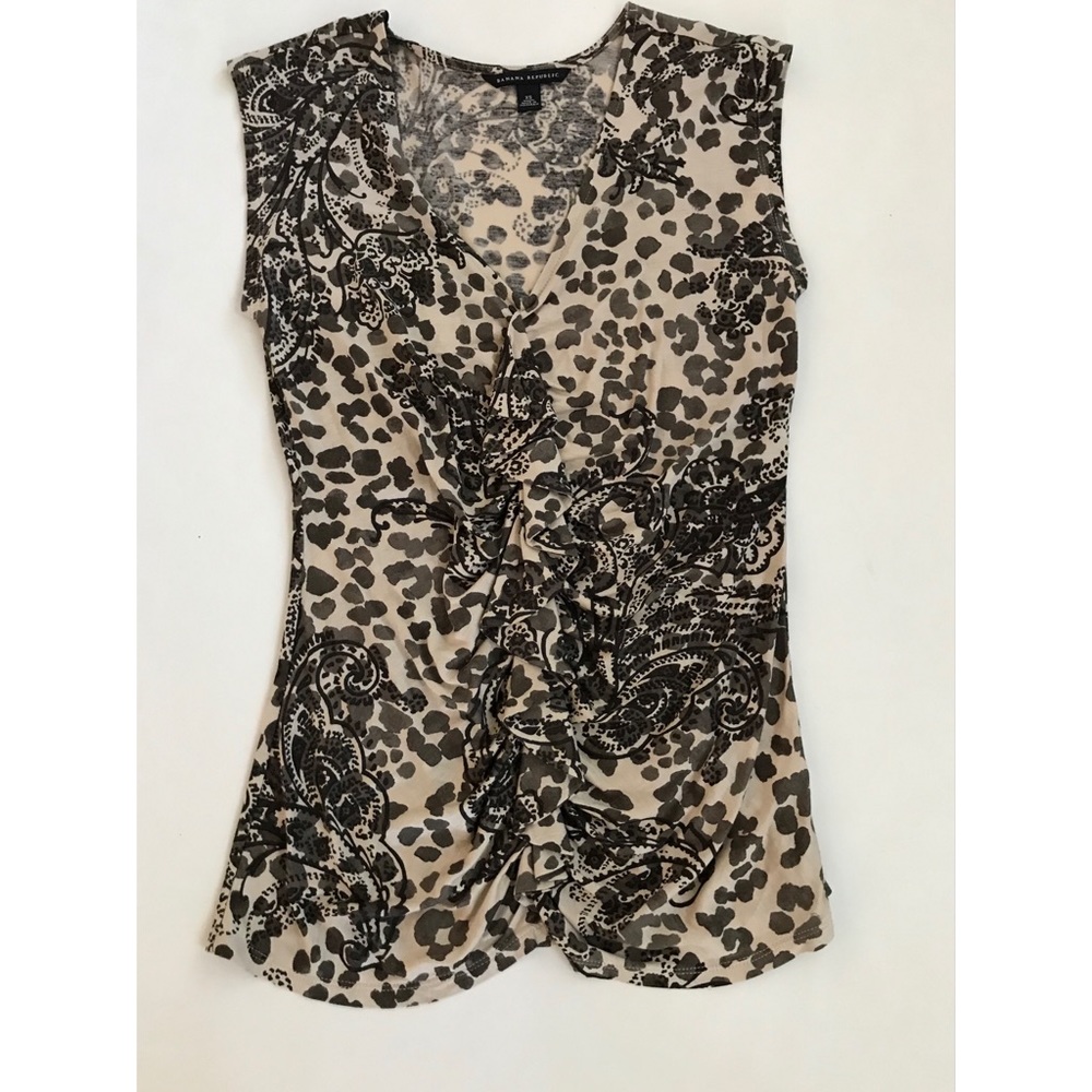 Banana Republic Ruffled Front Top XS - Picture 4 of 10